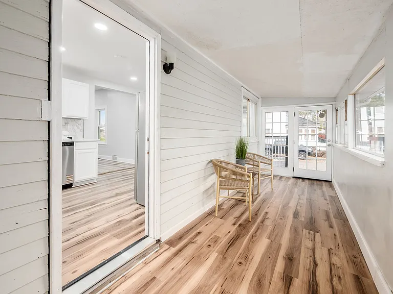 501 Oak St — Photo 26