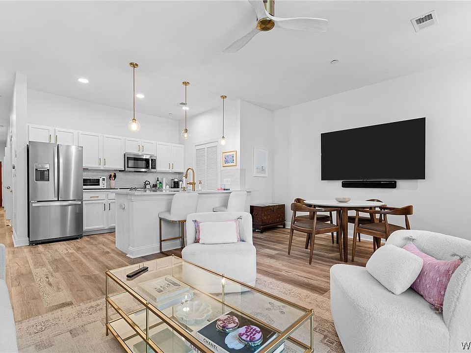 1st image of 1510 9th St Unit 213