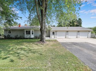 10561 S Chandler Rd, Dewitt, MI 48820