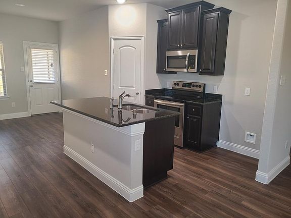 4th image of 6419 Graceland Dr