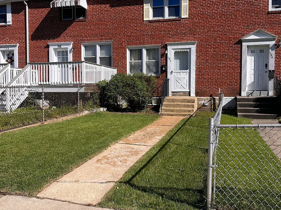 152 Madison Dr