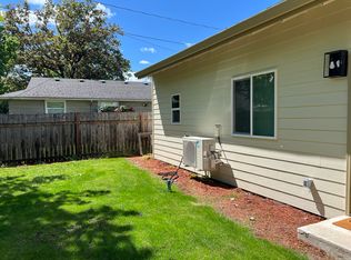 12360 SW 7th St, Beaverton, OR 97005