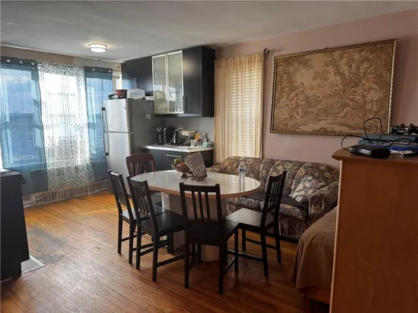 3165 Nostrand Avenue image 4 of 18