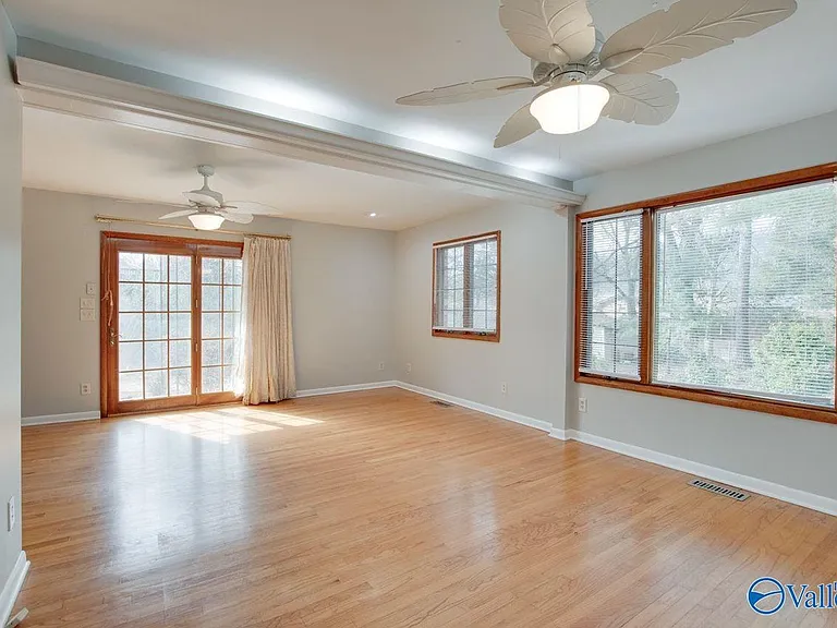 2700 Briarwood Dr SE — Photo 14