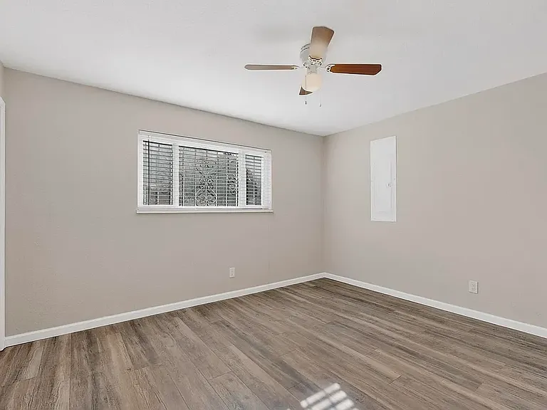 1920 Sanford Ave SW — Photo 15