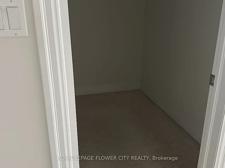 1765 Shelburne St — Photo 17