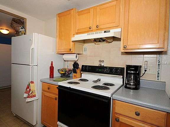 5th image of 8516 Westridge Dr