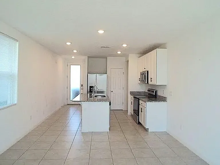 3737 Marbella Way — Photo 7