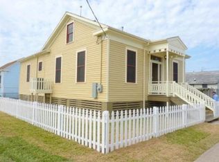 3801 Winnie St, Galveston, TX 77550