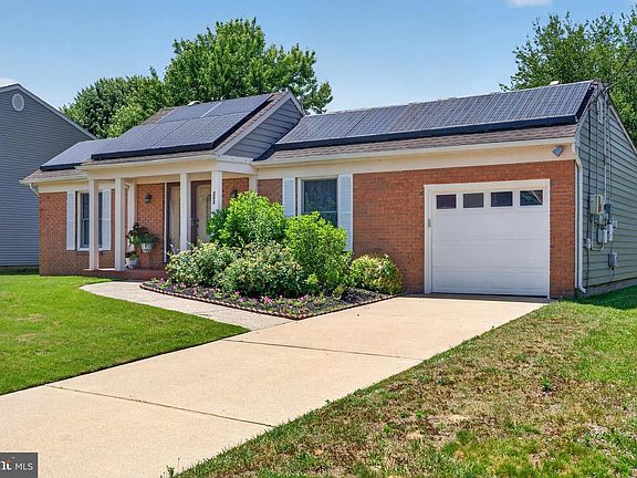 2nd image of 203 Countryside Ln