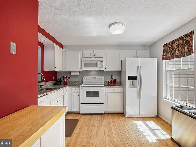 13953 Winding Ridge Ln — Photo 6
