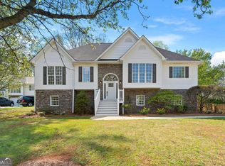 54 Southern Springs Dr, Dallas, GA 30157