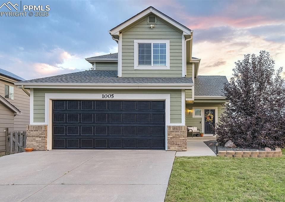 1st image of 1005 Legend Oak Dr