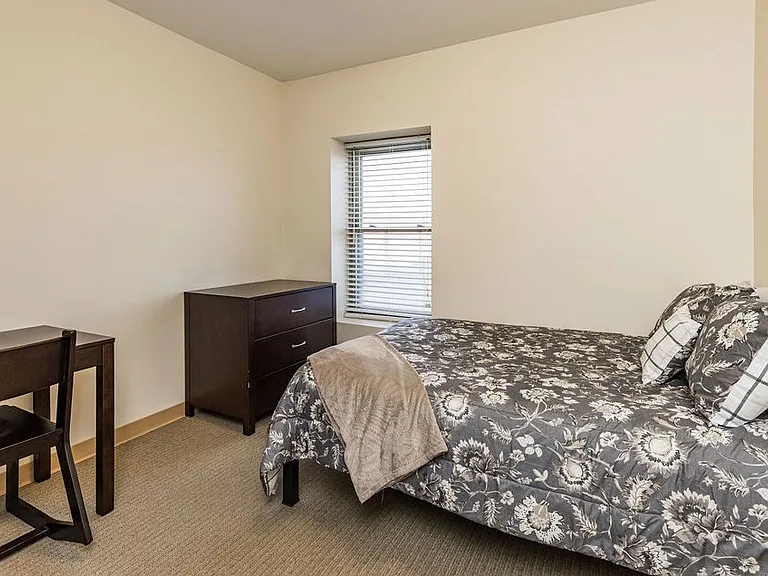 Copper Beech Commons — Photo 4
