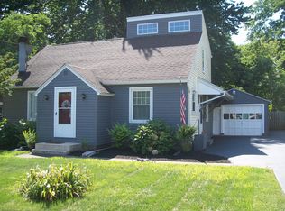 199 Penhurst Rd, Rochester, NY 14610