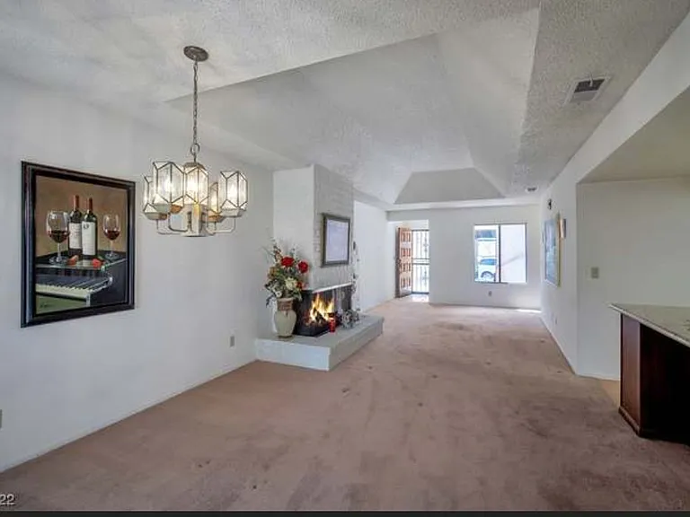1834 Camino Verde Ln — Photo 4