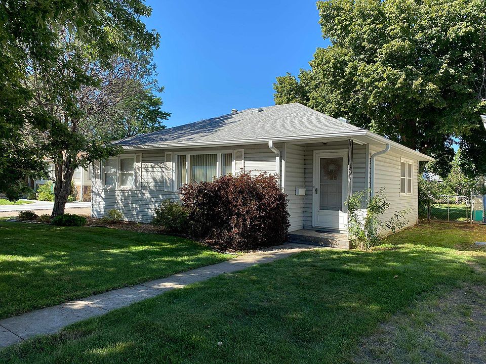 1st image of 1709 W 1st St