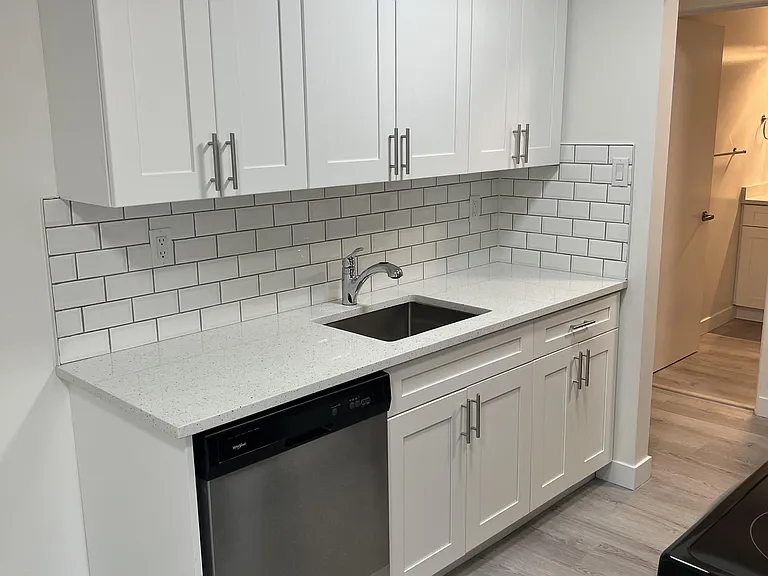 549 Dansey Ave — Photo 37