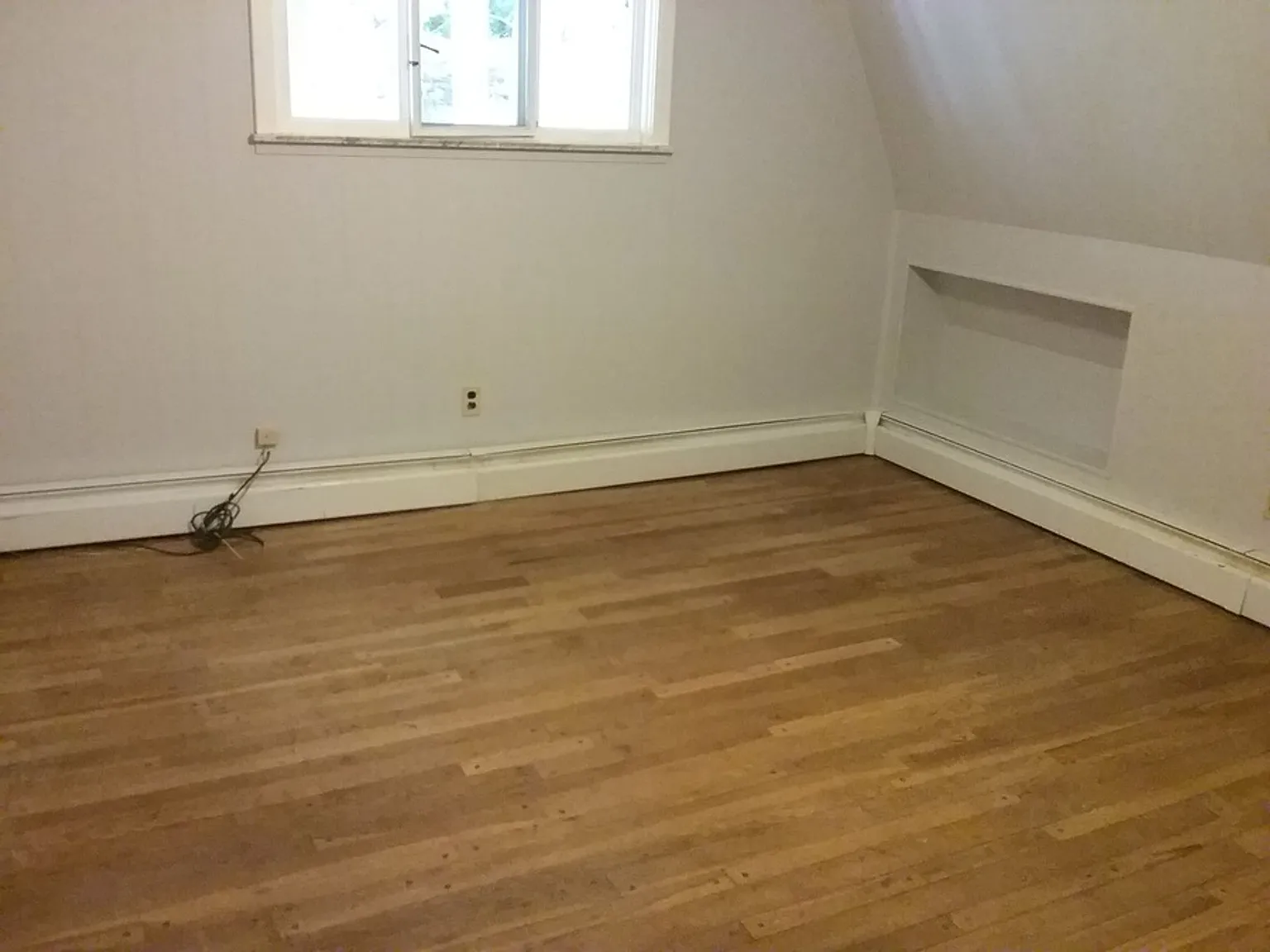 2-bedroom 1st floor apartment for rent in Oakmont — Photo 4