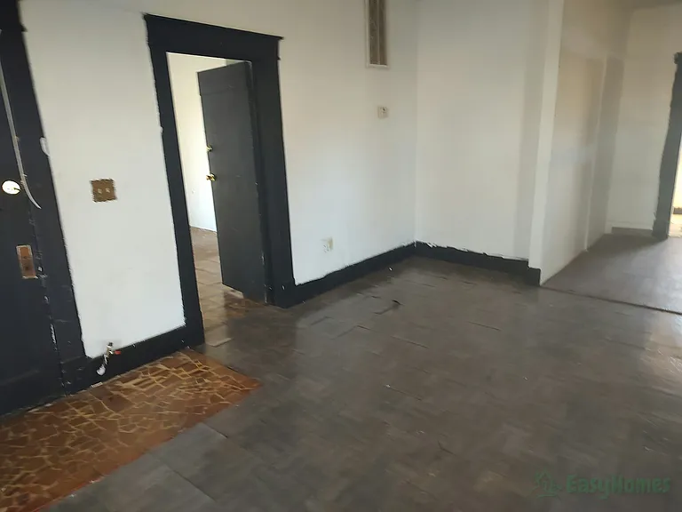 604 W C Ave — Photo 5