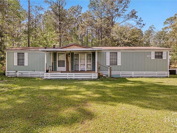 3rd image of 476 Cypress Bay Loop Road