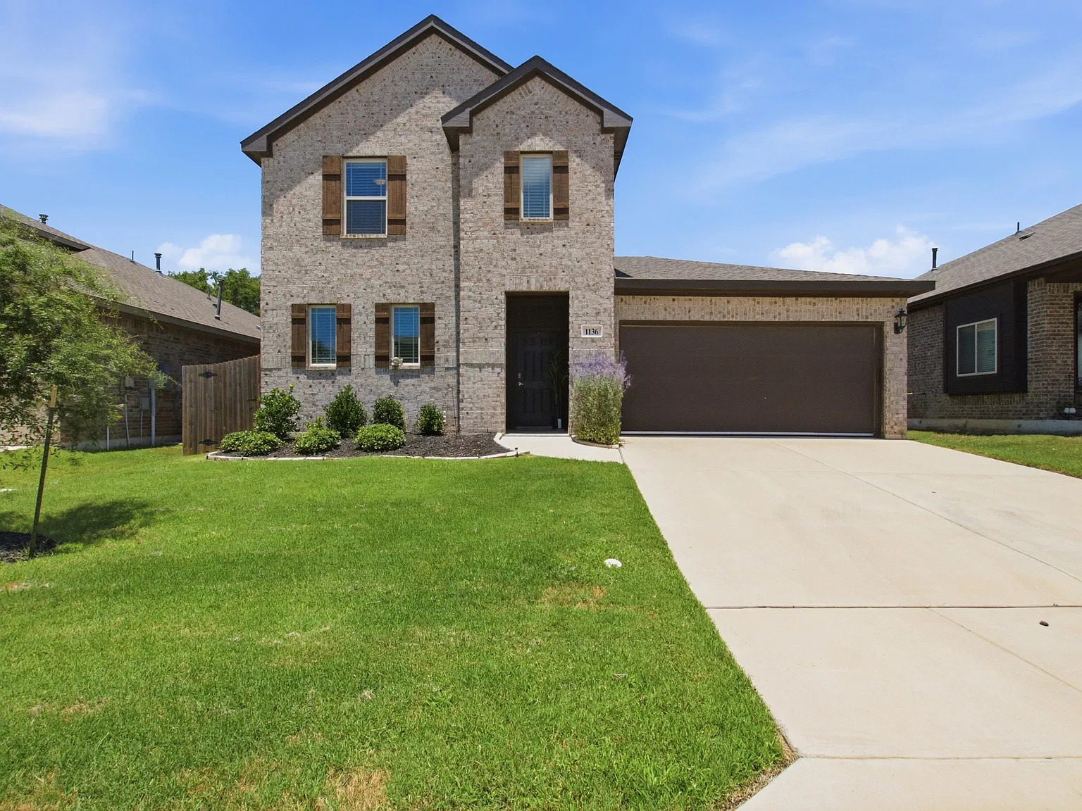 4 bed, 2.5 bath, 2238 sqft, $2,800 — Photo 1