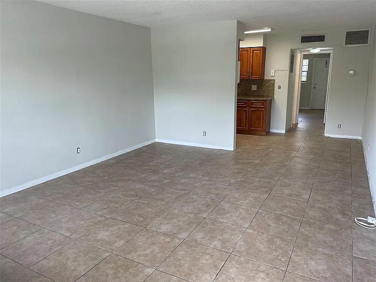 1555 Tyler St #4 — Photo 9