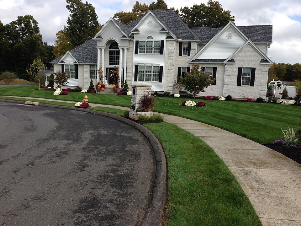 2nd image of 54 Avalon Pl