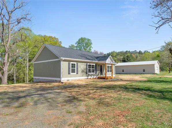 626 Haden Martin Rd, Palmyra, VA 22963