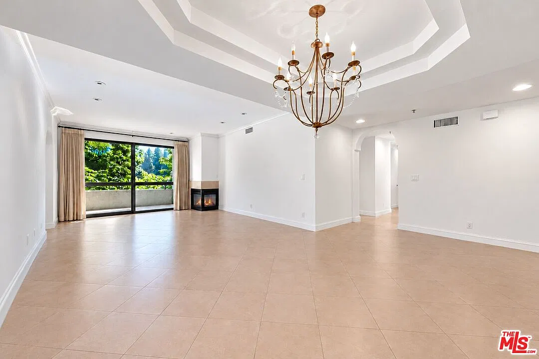 2132 Century Park Ln — Photo 1