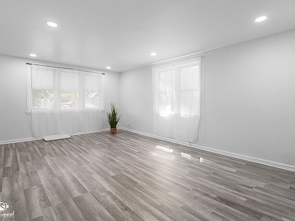 4th image of 5636 S Carpenter St