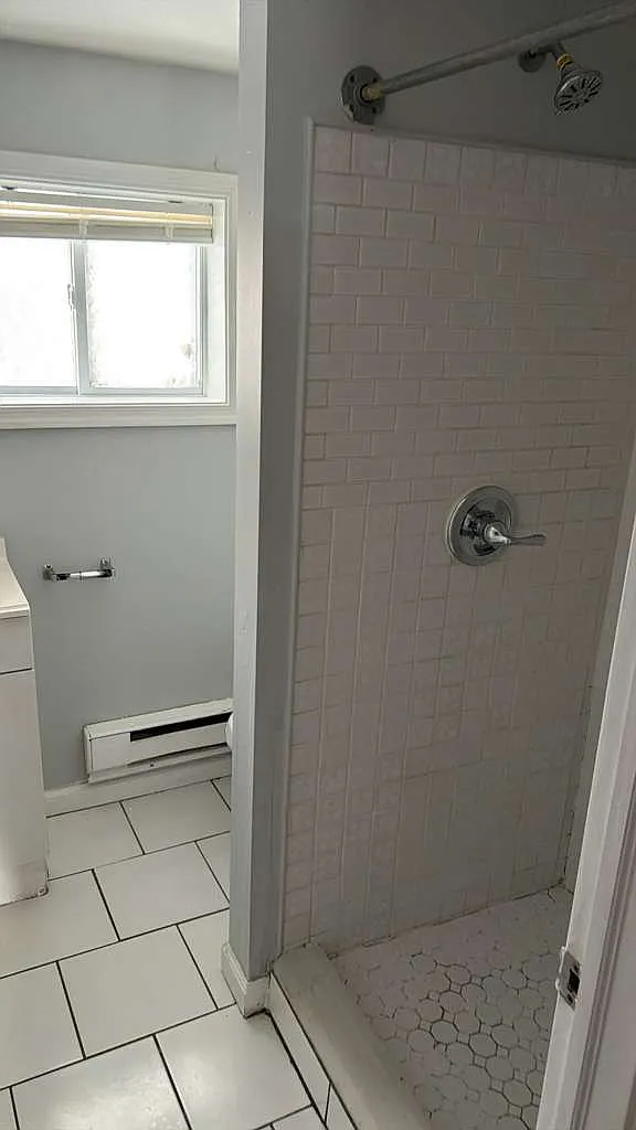 2 bed, 900 sqft, $1,350 — Photo 3