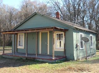 2202 Berry St, Hopewell, VA 23860