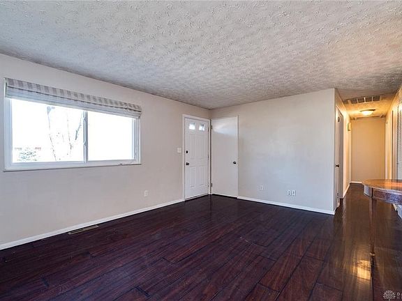 5th image of 102 Peach Orchard Pl