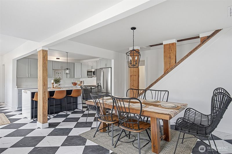 5th image of 11822 24th Street E