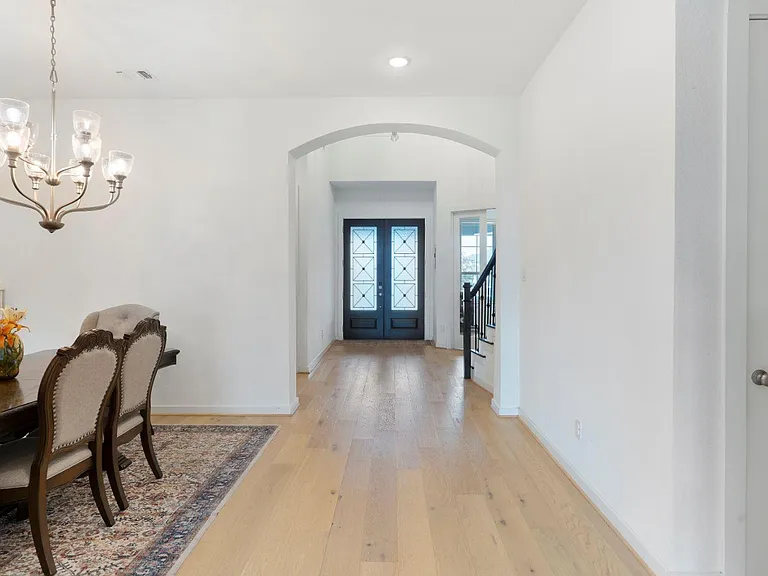 228 Lotti Ln — Photo 17