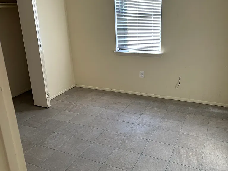 2820 Grinnell Ave — Photo 11