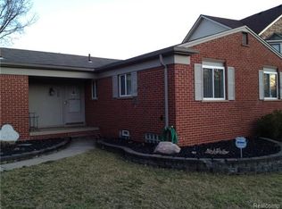 20655 Williamsburg Rd, Dearborn Heights, MI 48127