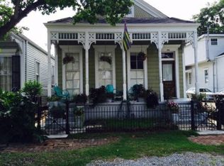 735 Constantinople St, New Orleans, LA 70115