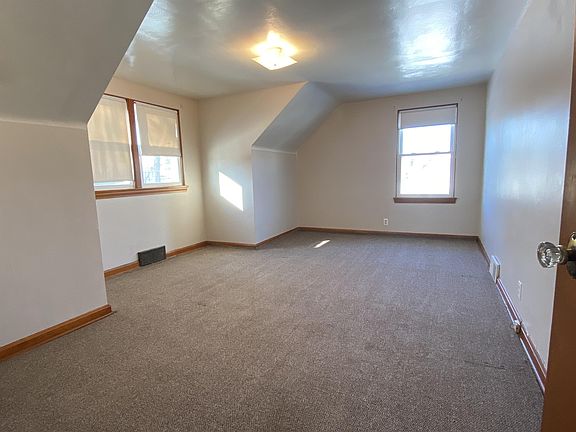 3rd image of 80 Romaine Ave #B