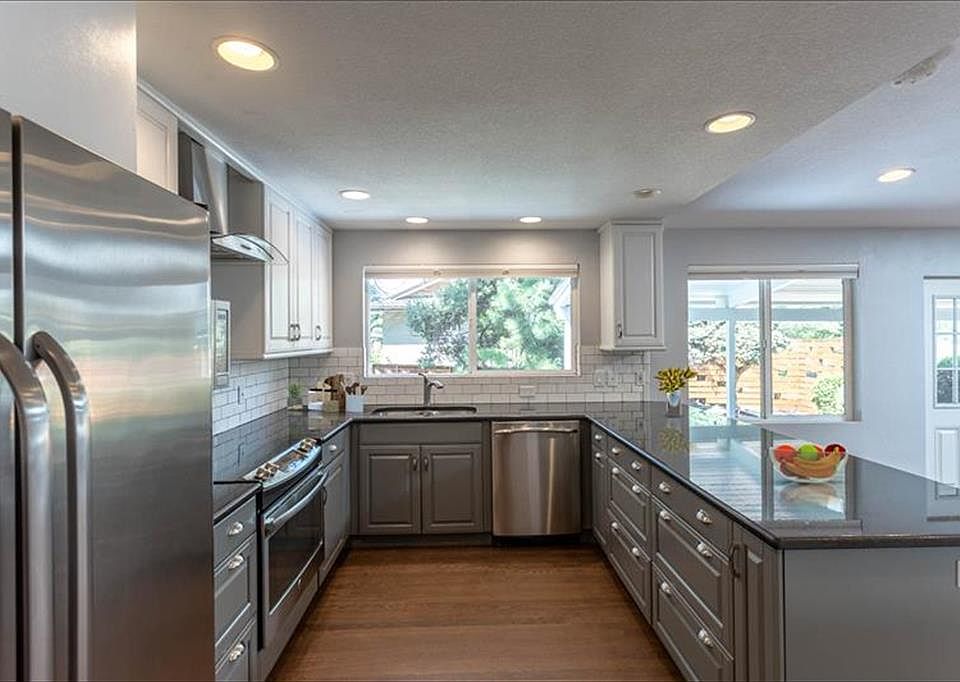1st image of 3601 S Hillcrest Dr