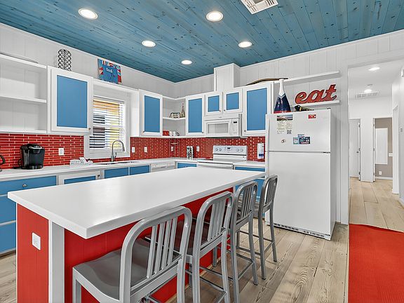 5th image of 2727 S 11th St #27