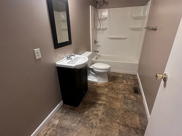 617 Vass Ln — Photo 9