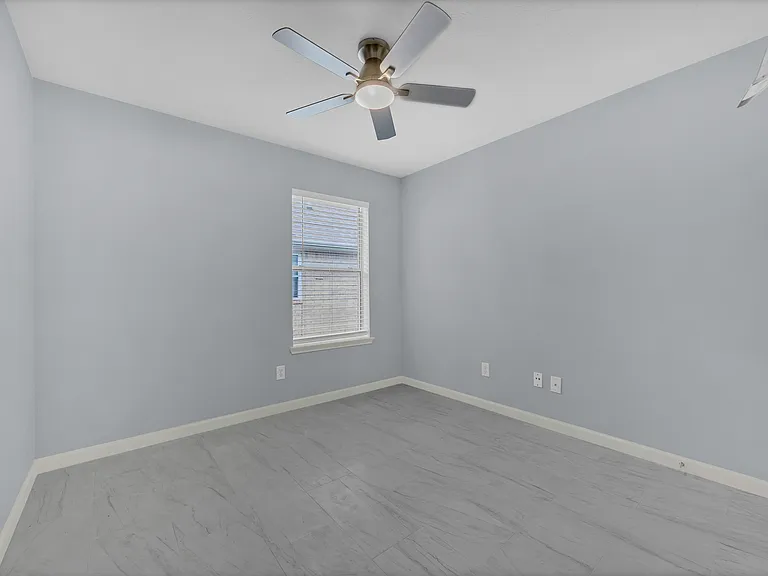 3830 Landon Park Dr — Photo 8