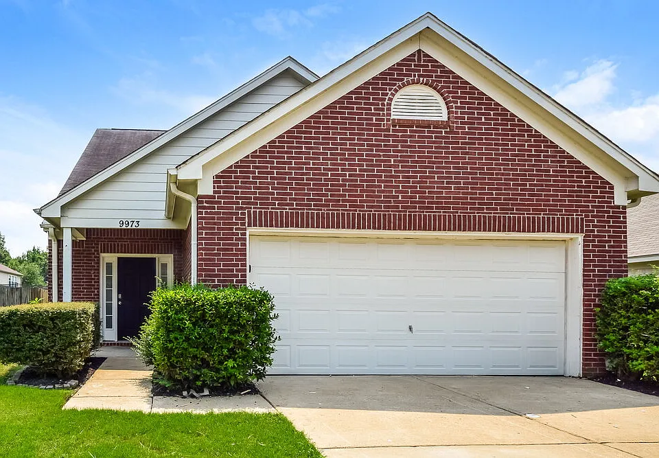 9973 Fox Run Dr