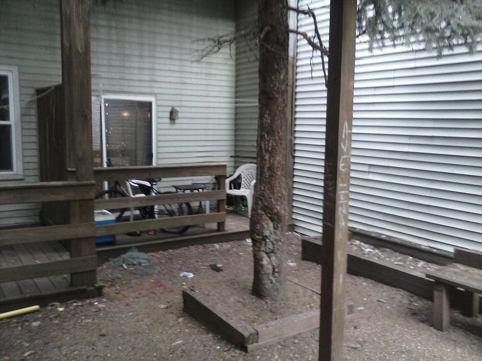 2nd image of 111 E 3rd St APT 1C