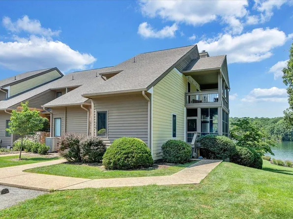 117 Fawn Haven Ln, Huddleston, VA 24104