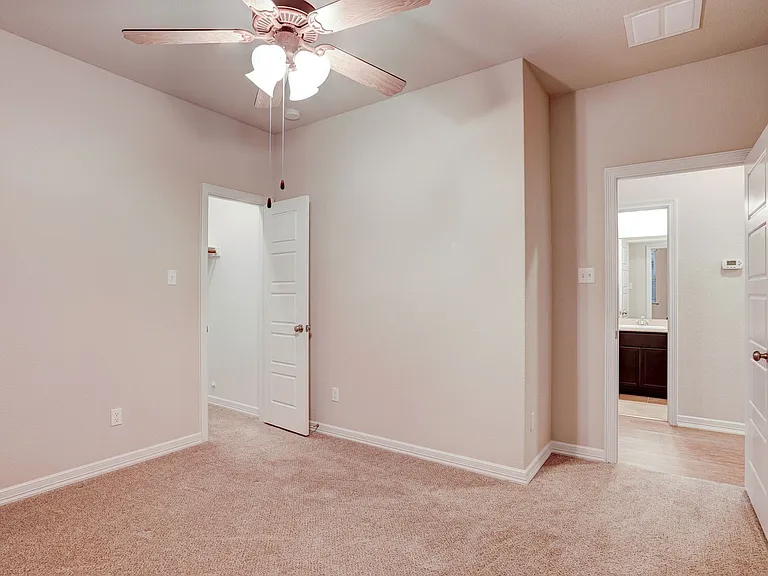 2212 Dillon Pond Ln #A — Photo 7