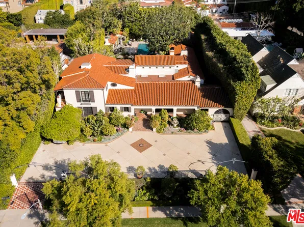902 N Whittier Dr, Beverly Hills, CA 90210
