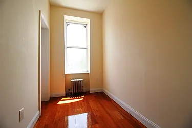 Rented by Next Door Realty NYC
